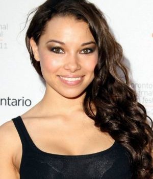 Jessica parker kennedy photos