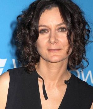 Sara Gilbert